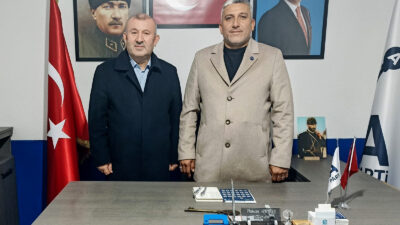Gazeteci Ünal Cankurt, Anahtar Parti Kandıra İlçe Başkanı Hakan Akbaş’ı