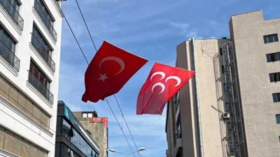 Suriye hattında Türk bayrağına yönelik gerçekleştirilen alçakça saldırının ardından MHP