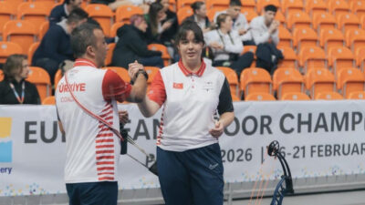 Kandıralı okçumuz Defne Çakmak, 2026 Avrupa Salon Okçuluk Şampiyonası’nda iki