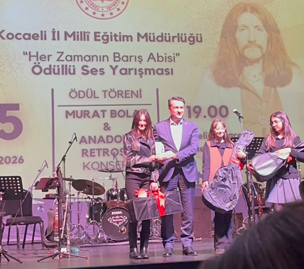 Kandıra Tasvire Hurşit Güneş Ortaokulu öğrencisi Ekin Yener, Barış Manço