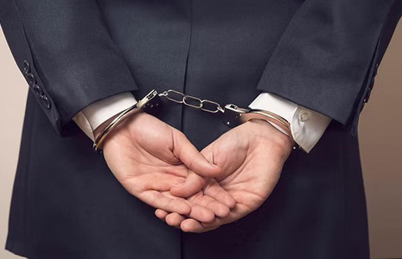 Kandıra’da 10 yıl 2 ay hapis cezasıyla aranan şahıs jandarma