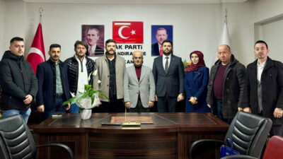 MHP Kandıra İlçe Başkanı Güngör Gödek ve yönetim kurulu üyeleri,