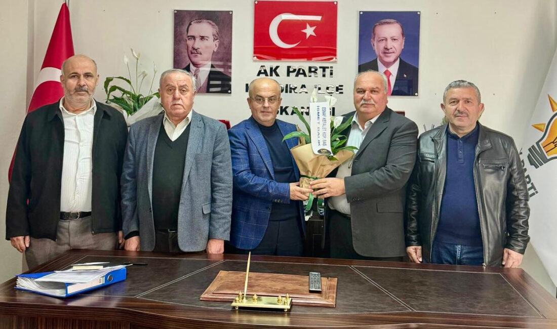 Kandıra Esnaf ve Odaları Başkanları İsmet Balık ve Fikret Dündar,