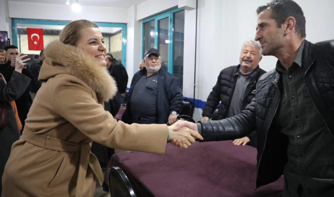 İzmit Belediye Başkanı Fatma Kaplan Hürriyet, Kandıra’daki CHP İlçe Örgütü