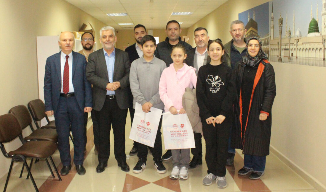 Kandıra İlçe Müftülüğü’nün düzenlediği resim ve kompozisyon yarışmalarında dereceye giren