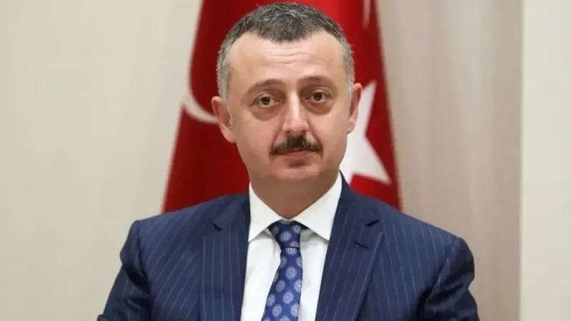 Kocaeli Büyükşehir Belediye Başkanı Tahir Büyükakın, Şanlıurfa ve Kahramanmaraş’taki okul