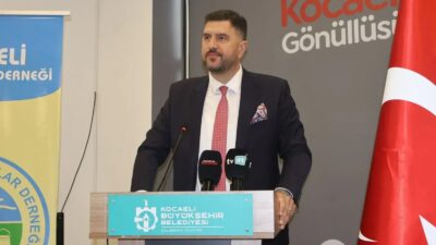 Kocaeli Kandıralılar Derneği’nin 17. Olağan Genel Kurulu’nda mevcut başkan Salim