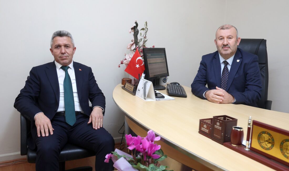 Kandıra Belediye Başkanı Erol Ölmez, sahillerde yaptığı incelemelerin ardından trafik,