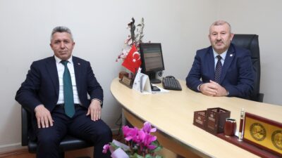 Kandıra Belediye Başkanı Erol Ölmez, sahillerde yaptığı incelemelerin ardından trafik,