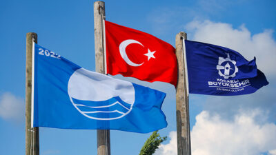 Kandıra, temiz ve güvenli plajlarıyla yaz sezonunda tatilcilerin gözdesi oluyor.