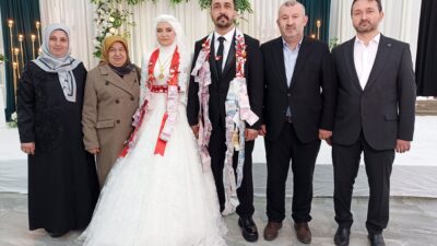 Merhum İbrahim ve Muaviye Akatay’ın kızları Mümine ile İsmail Yağız’ın