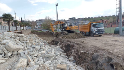 Kandıra’da eski stat yıkılarak yerine modern tribünler ve sosyal alanlar