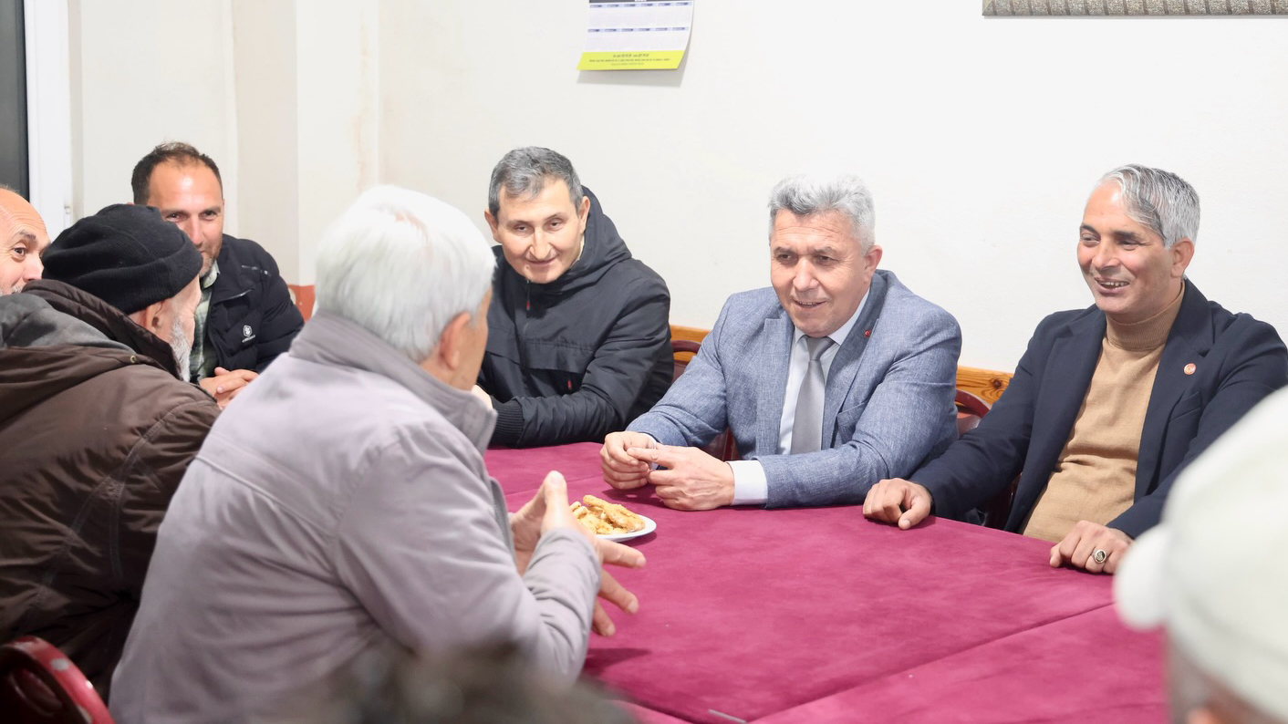 Kandıra Belediye Başkanı Erol Ölmez, Kefken Mahallesi’ni ziyaret ederek mahalle