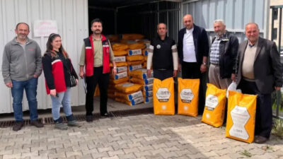 Kandıra’da TAKEP kapsamında 90 üreticiye %75 hibeli ayçiçeği tohumu dağıtıldı.