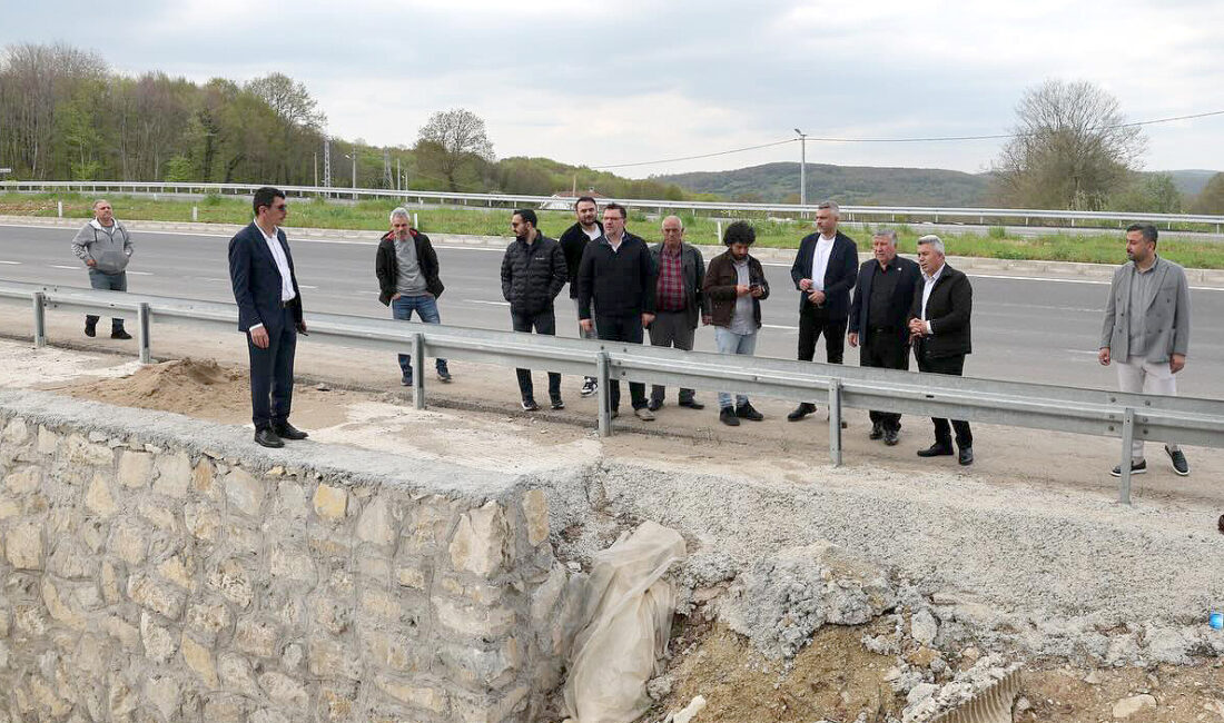 Kandıra–İzmit yolu üzerindeki ulaşım sorunları, muhtarların katılımıyla Karayolları ve Kocaeli