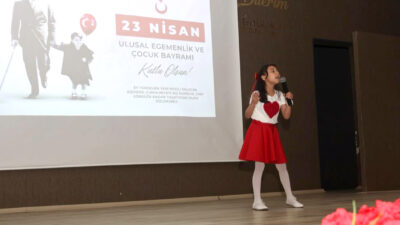 Kandıra’da 23 Nisan’ın 106. yılı çelenk töreni ve etkinliklerle coşkuyla