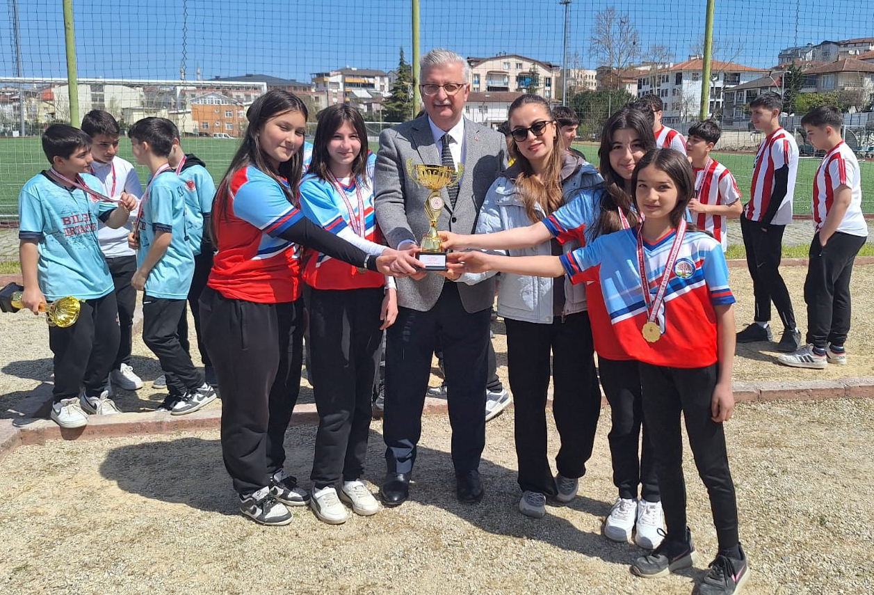 Kocaeli Okul Sporları Bocce İlçe Birinciliği müsabakaları Kandıra’da tamamlandı. Dereceye