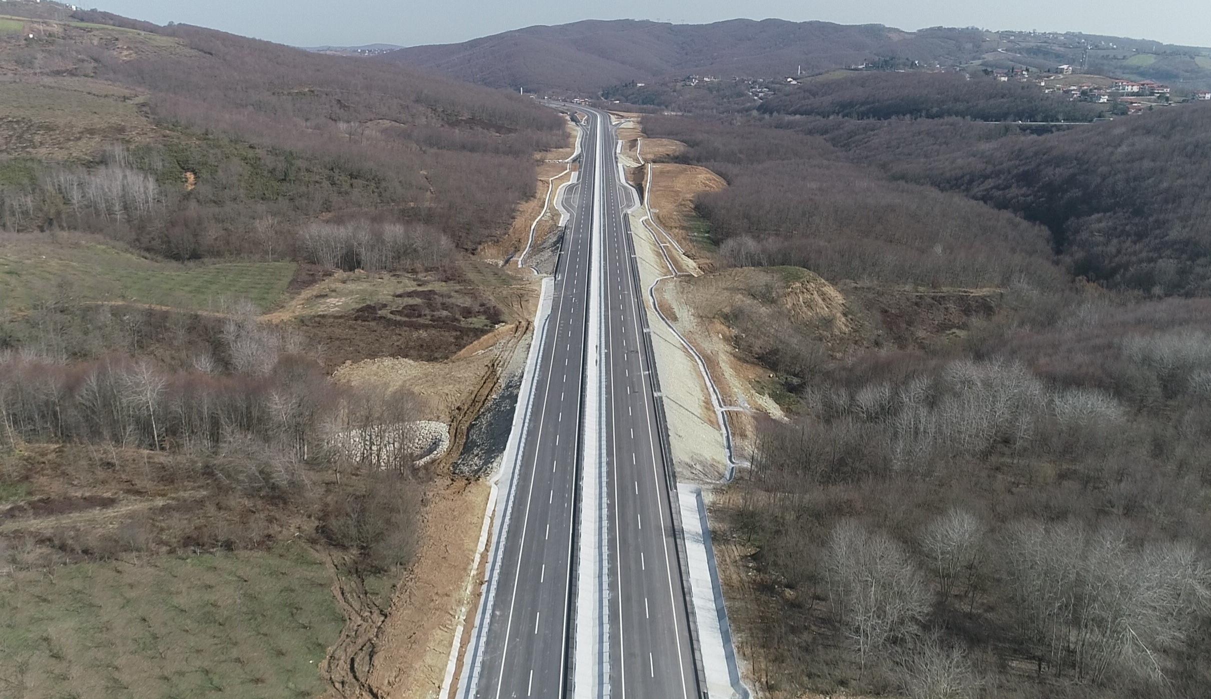 Kandıra’nın İstanbul, İzmit, Kaynarca ve çevre bağlantı yollarında kapsamlı yenileme