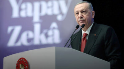 Cumhurbaşkanı Recep Tayyip Erdoğan, yapay zekâ ve robotik teknolojilerin yaygınlaşmasının