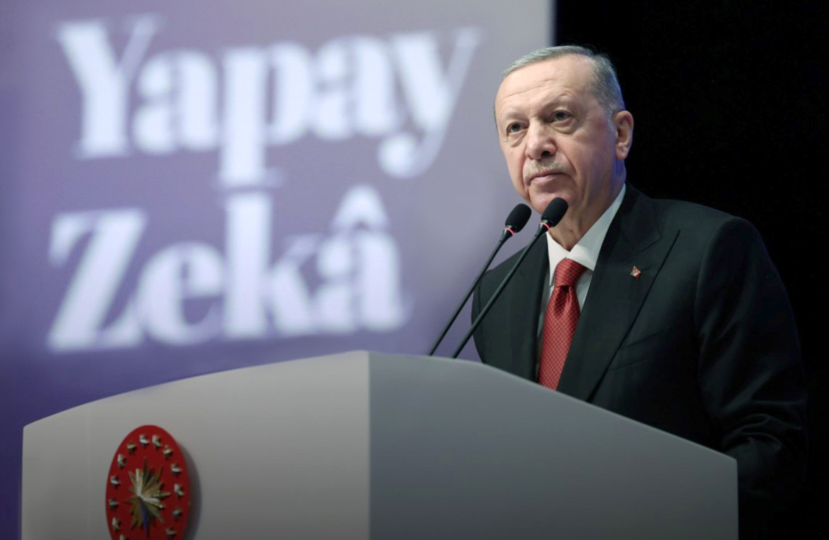 Cumhurbaşkanı Recep Tayyip Erdoğan, yapay zekâ ve robotik teknolojilerin yaygınlaşmasının