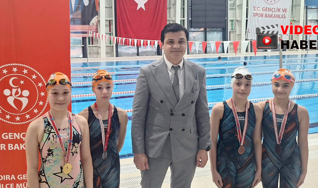 
Kandıra’da 23 Nisan kutlamaları yüzme yarışlarıyla başladı. Kandıra Yarı Olimpik