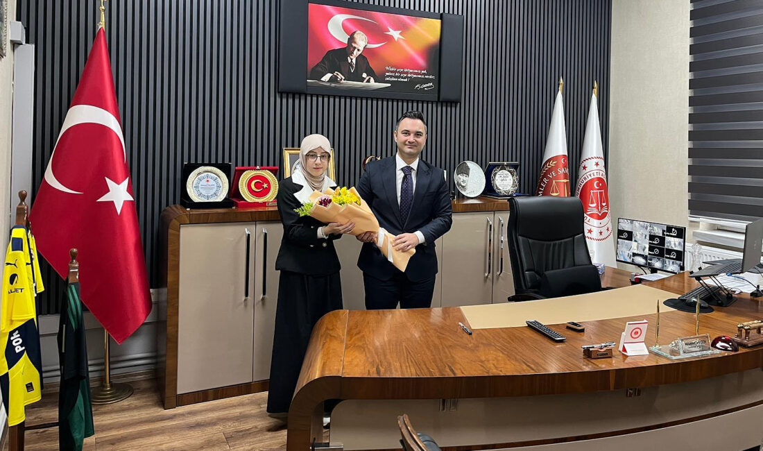 Kandıra’da 23 Nisan etkinlikleri kapsamında Safalı İlköğretim Okulu öğrencisi Sümeyya