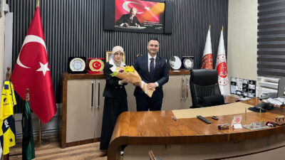 Kandıra’da 23 Nisan etkinlikleri kapsamında Safalı İlköğretim Okulu öğrencisi Sümeyya