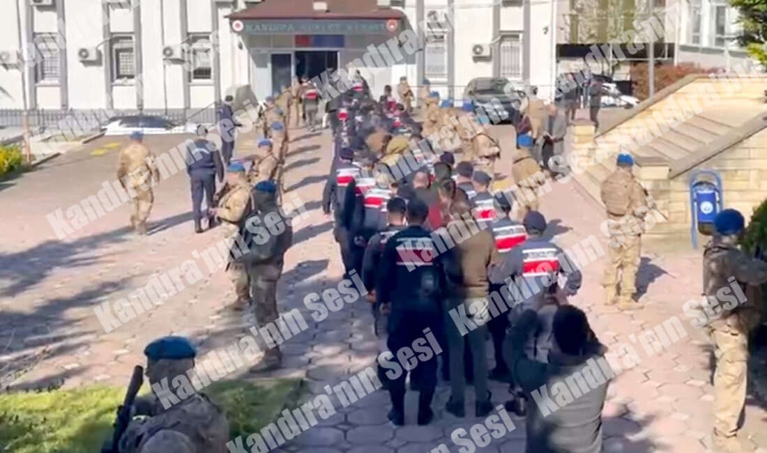 Kandıra Cumhuriyet Başsavcılığı koordinesinde yürütülen rüşvet soruşturmasında 5 ilde eş