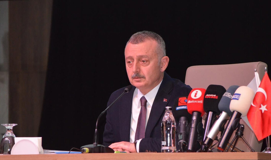 Kocaeli Büyükşehir Belediyesi Nisan ayı meclis toplantısı, Tahir Büyükakın başkanlığında