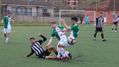 Amatör Süper Lig Play-Off mücadelesinde Alikahya Belediyespor, deplasmanda Kandıra GB