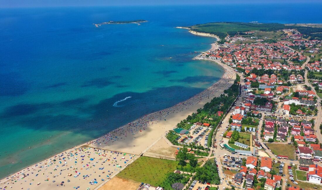 Kocaeli Büyükşehir Belediyesi, yaz sezonu öncesi sahil bölgelerinde bakım ve