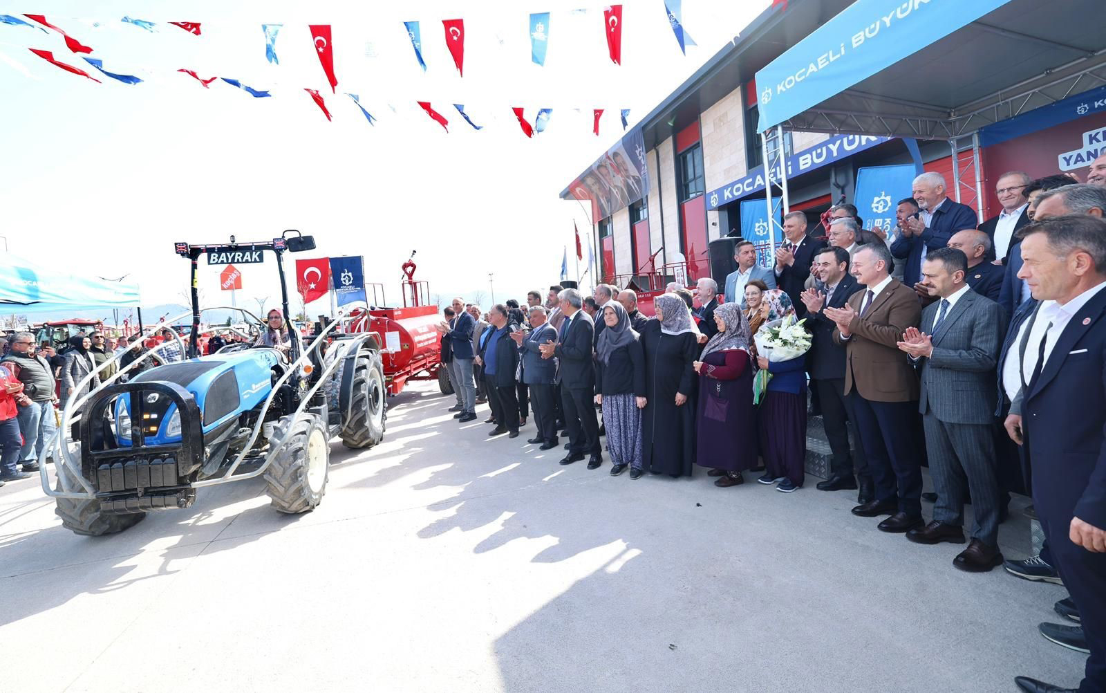 Kocaeli Büyükşehir Belediyesi, kırsal mahallelerde yangınlara hızlı müdahale için 25