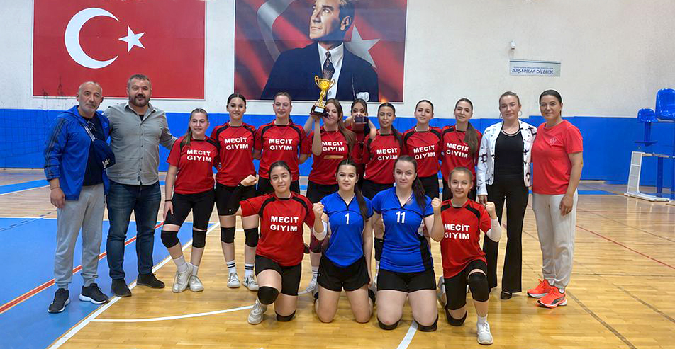 Tasvire Hurşit Güneş Ortaokulu Yıldız Kız Voleybol Takımı, okul sporları