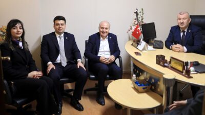 CHP Kocaeli İl Başkanı Erdem Arcan, saha çalışmalarında vatandaşın geçim