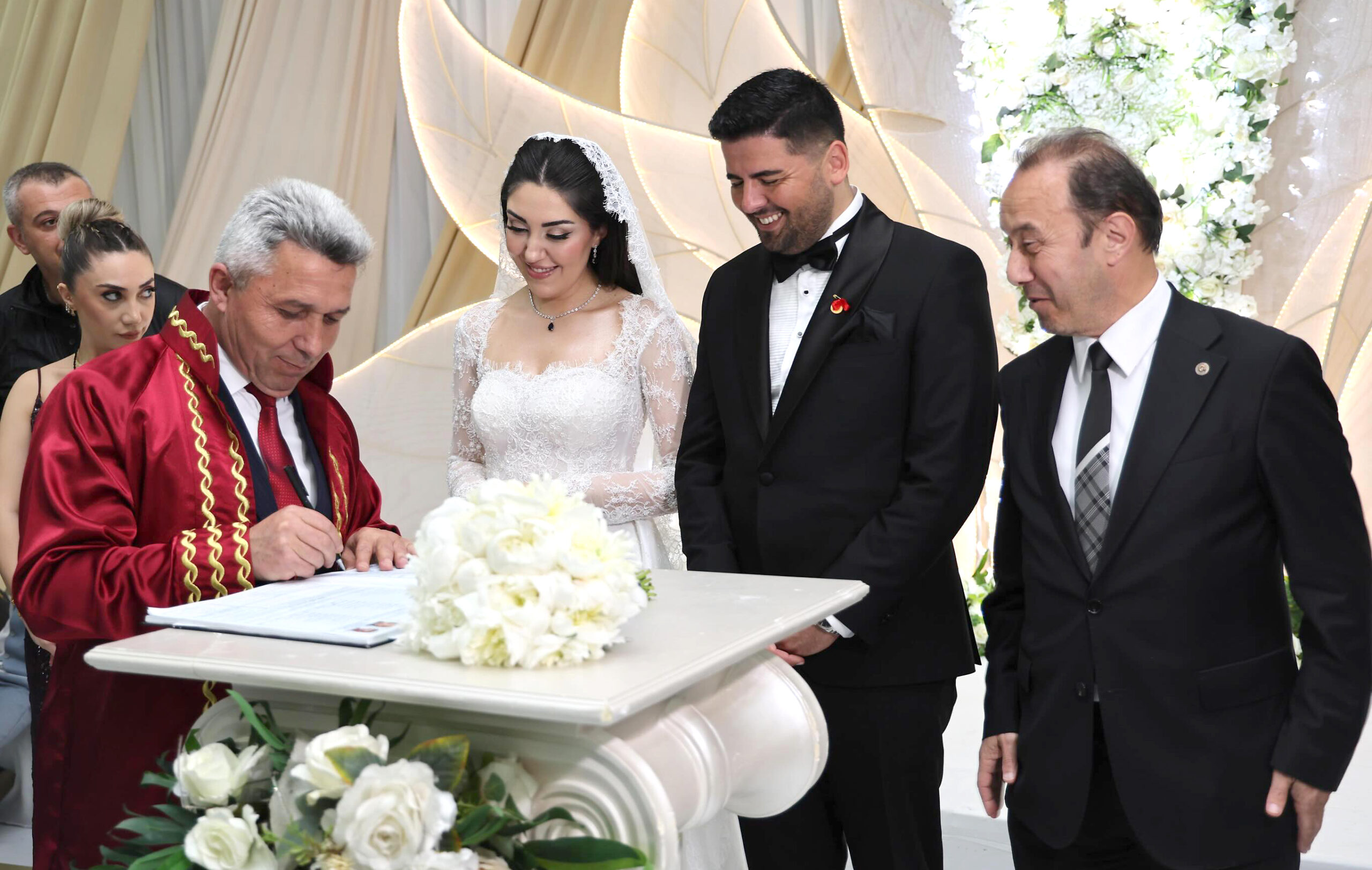 MHP Kandıra İlçe Başkanı Güngör Gödek ile Rahime Yıldız, Kandıra