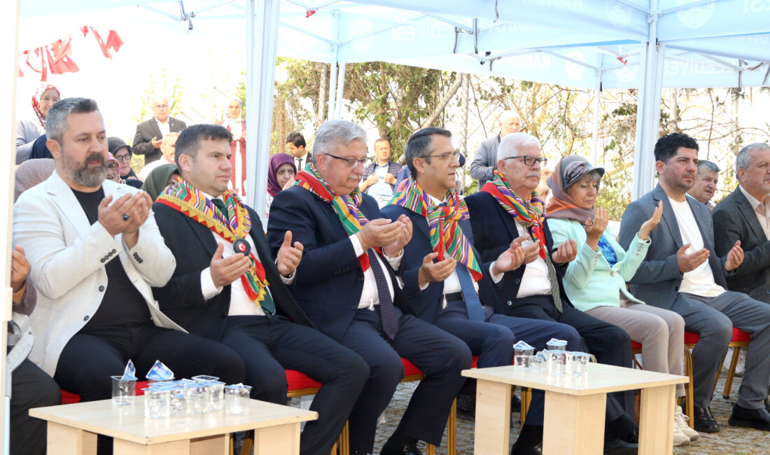 Kandıra Baba Tepesi’nde düzenlenen programda, Osmanlı’nın önemli komutanlarından Akçakoca Bey