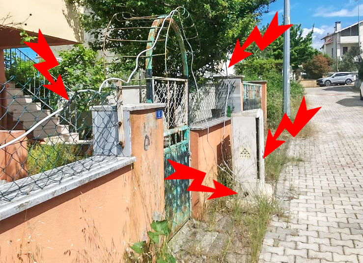 Cebeci Sahili’nde yaşayan vatandaşlar, arızalanan yer altı elektrik hatları nedeniyle