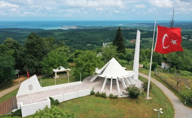 Kandıra Baba Tepesi’nde hayata geçirilmesi planlanan “Seyir Tepesi” projesiyle bölgeye