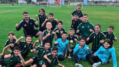 Kocaelispor U11 takımı, Antalya’daki International Junior Cup Turnuvası’nı şampiyon tamamladı.