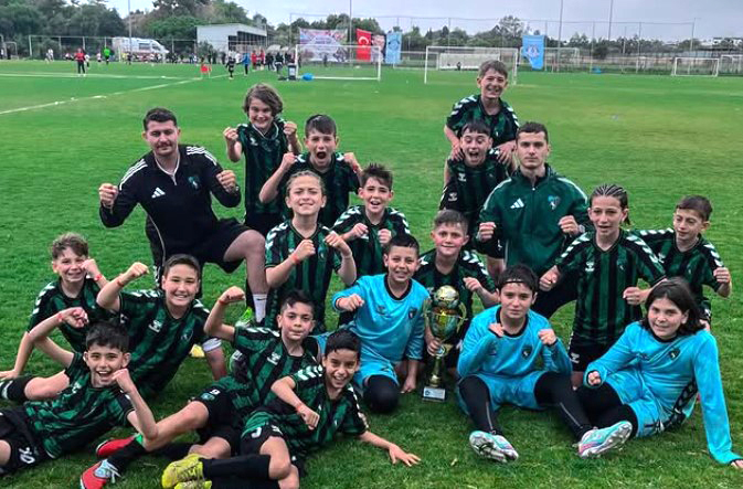 Kocaelispor U11 takımı, Antalya’daki International Junior Cup Turnuvası’nı şampiyon tamamladı.