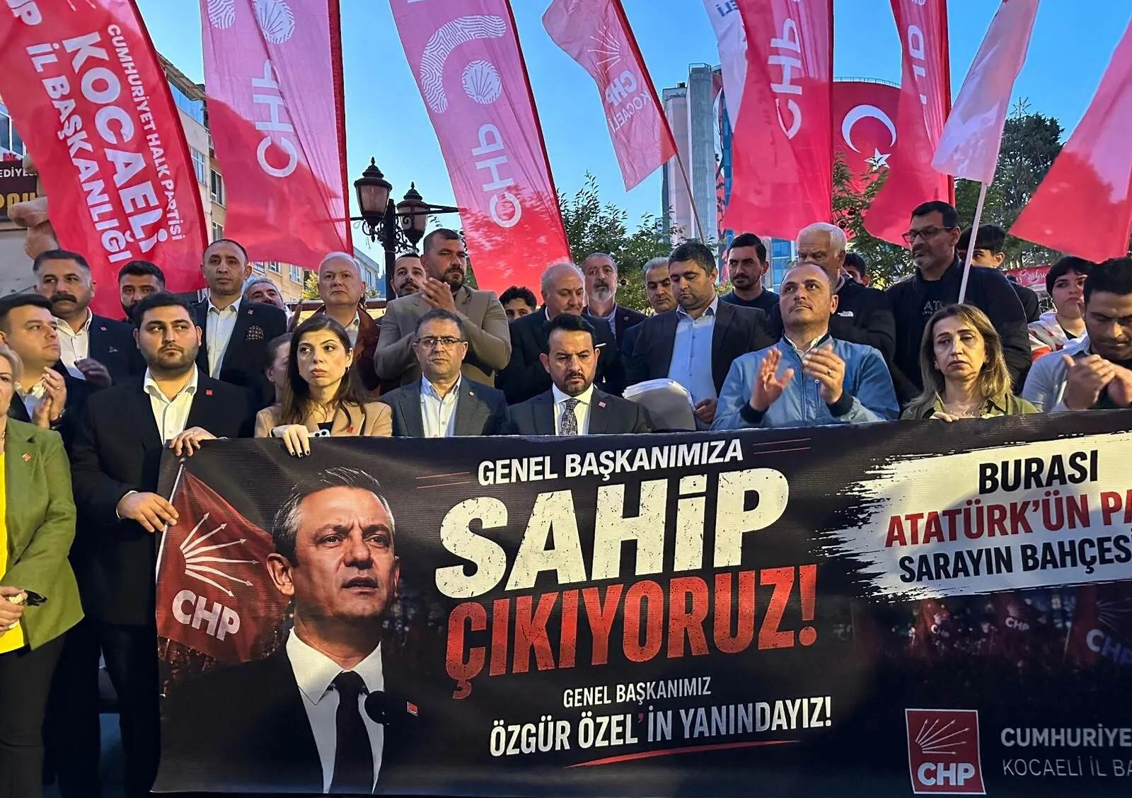 CHP Kocaeli İl Örgütü, Sabri Yalım Parkı’nda düzenlediği basın açıklamasında