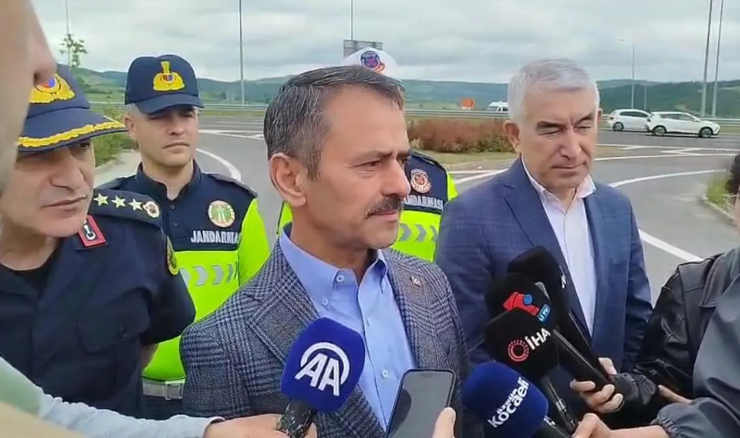 Kocaeli Valisi İlhami Aktaş, bayram trafik tedbirleri kapsamında yaptığı açıklamada,