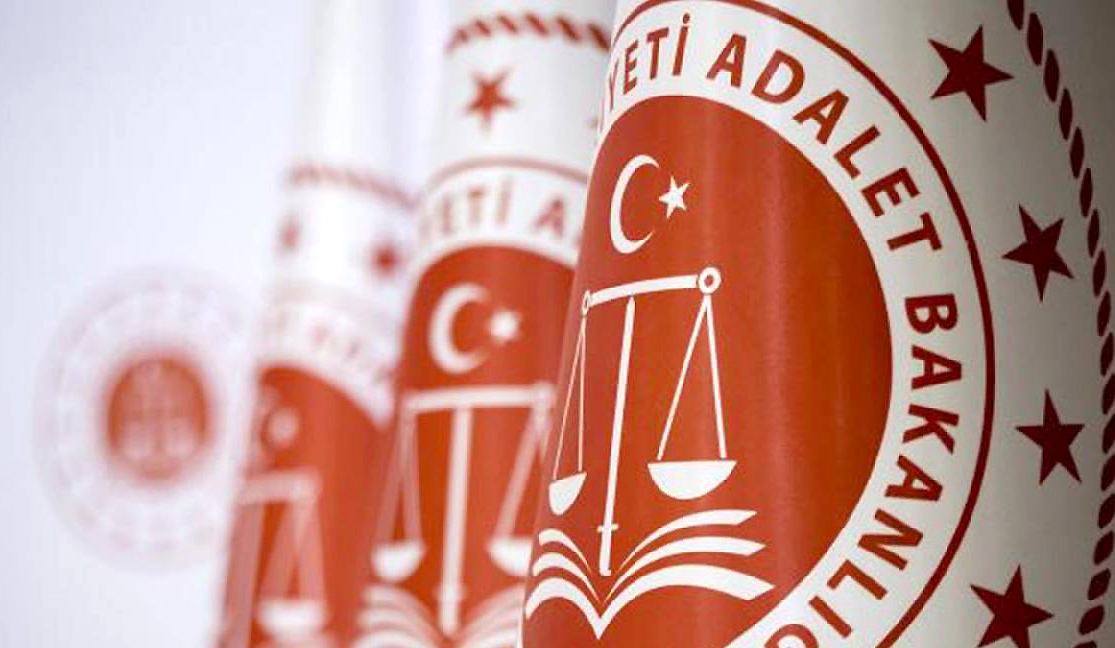 Adalet Bakanlığı, zabıt kâtibi, mübaşir, psikolog, koruma ve güvenlik görevlileri