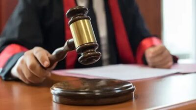 Kandıra sahilinde kayalıklar üzerinde uygunsuz davranışlarda bulunduğu iddia edilen çiftin