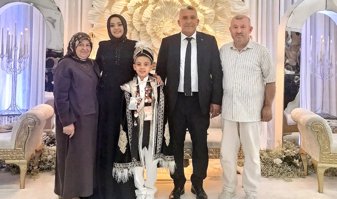 Anahtar Parti Kandıra İlçe Başkanı Hakan Akbaş ve eşi Melek