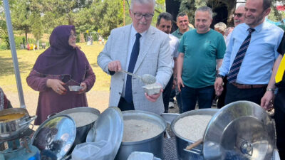 Kandıra Kaymakamı Ömer Lütfi Yaran ve ilçe protokolü Araman Köyü’nde