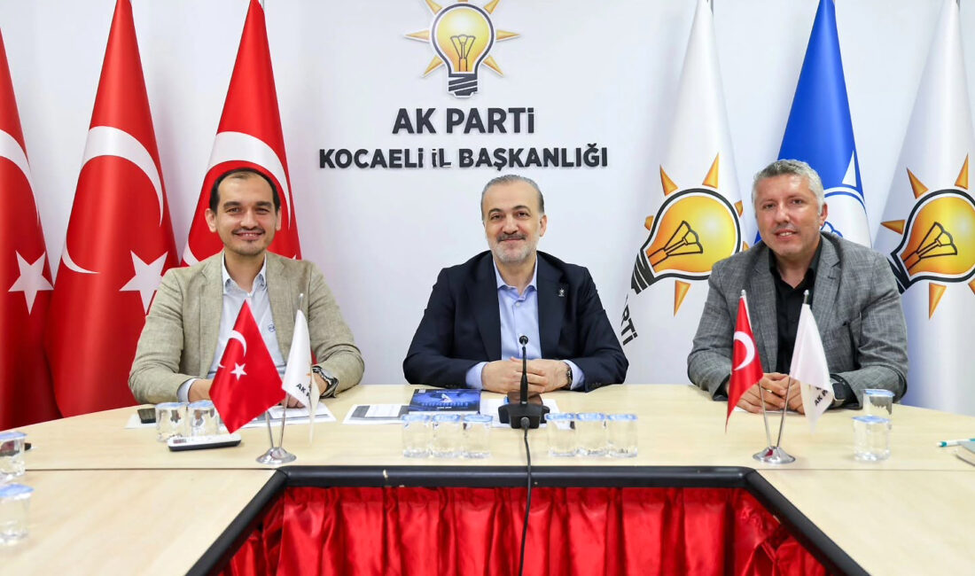 AK Parti Kocaeli İl Başkanlığı tarafından düzenlenen İlçe Başkanları Toplantısı’nda