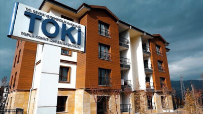 TOKİ’nin 64 ilde başlattığı konut kampanyası kapsamında Kocaeli’de İzmit, Derince