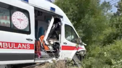Kandıra-Kaynarca Yolu’nda seyreden ambulans, Akbal Mahallesi’ndeki köprüden geçerken yoldan çıkarak