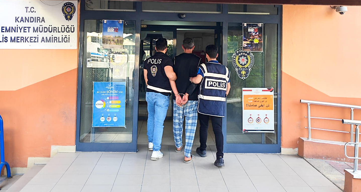 Kandıra’da 20 yıl kesinleşmiş hapis cezasıyla aranan E.M. (45), emniyet